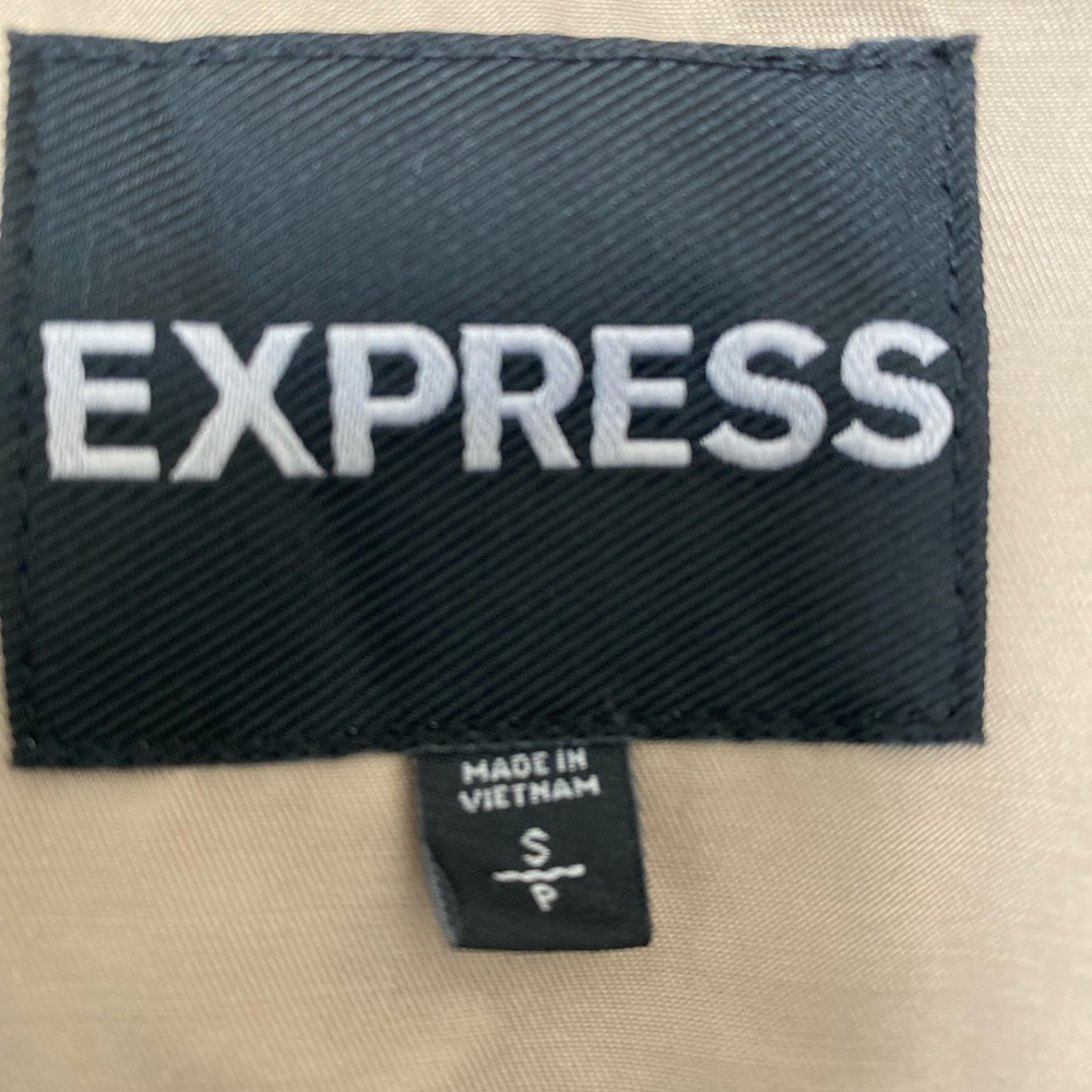 Trench Coat - Picture 2 of 3